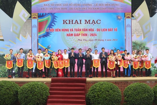 Khai mạc Lễ hội Đền Hùng và Tuần Văn hóa Du lịch đất Tổ 2024 - Anh 2