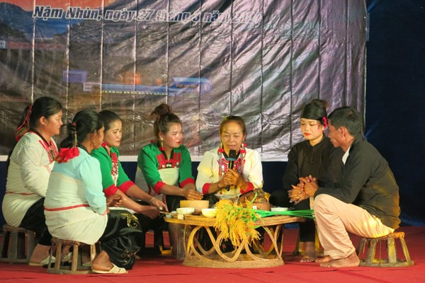 Nhân lên giá trị văn hóa truyền thống dân tộc - Anh 3