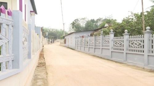 Trong 3 năm người dân Thanh Hóa hiến gần 1,5 triệu m2 đất xây dựng nông thôn mới - Anh 2