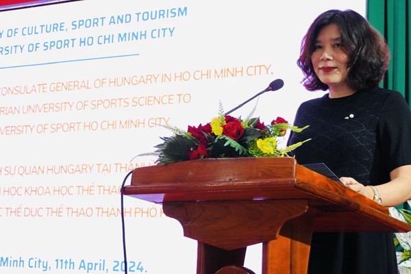Trường Đại học TDTT TP.HCM tăng cường hợp tác về hoạt động nghiên cứu khoa học - Anh 2