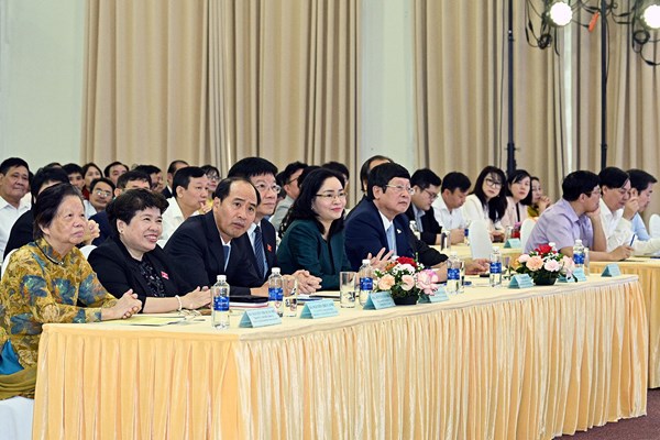 Biểu dương 368 người khuyết tật, trẻ mồ côi, người bảo trợ tiêu biểu toàn quốc - Anh 2