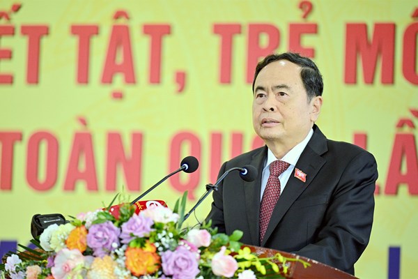 Biểu dương 368 người khuyết tật, trẻ mồ côi, người bảo trợ tiêu biểu toàn quốc - Anh 1