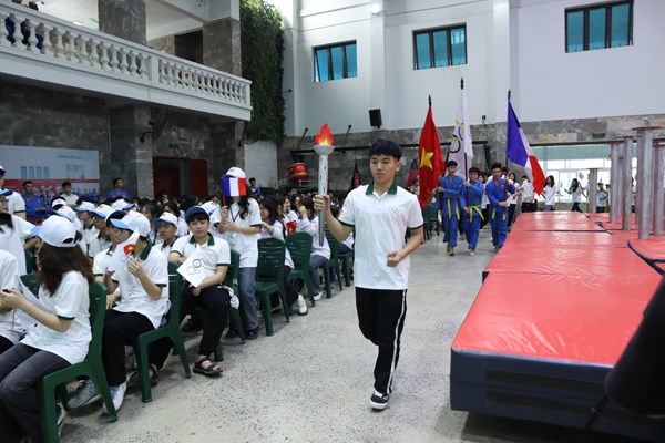 Tổ chức Ngày Olympic hưởng ứng Olympic Paris 2024 - Anh 2