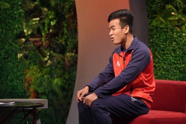 Runner khiếm thị với khát vọng chinh phục đường đua marathon - Anh 2
