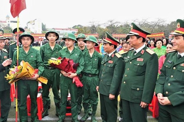 Xử phạt thanh niên không chấp hành lệnh gọi nhập ngũ - Anh 1