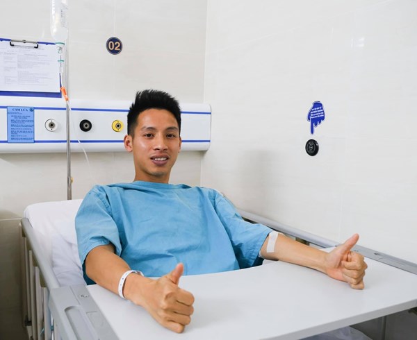 Bóng đá Việt Nam nhìn từ chấn thương của Hùng Dũng - Anh 1