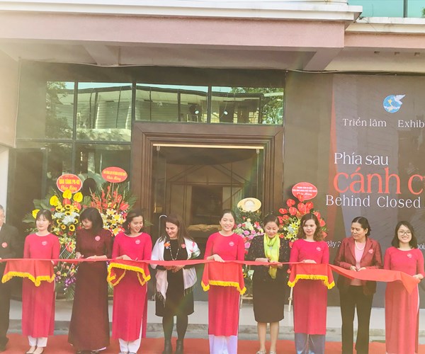 Hãy phá bỏ sự im lặng khi bạo lực gia đình diễn ra - Anh 1