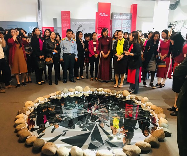 Hãy phá bỏ sự im lặng khi bạo lực gia đình diễn ra - Anh 2