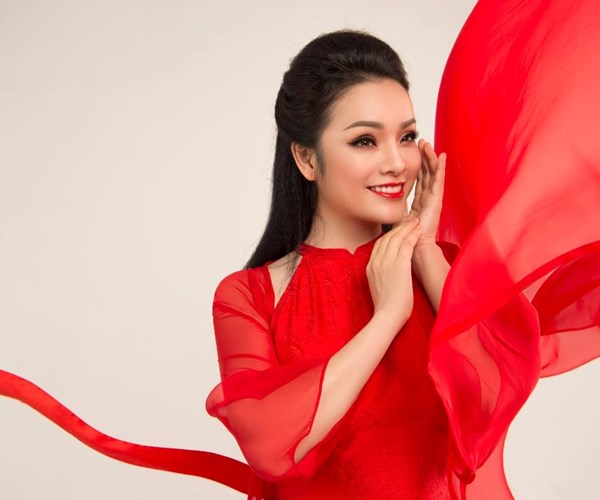 Tân Nhàn dạo chơi cùng 