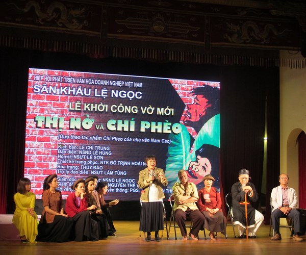 NSND Lê Hùng tái xuất với “Thị Nở và Chí Phèo” - Anh 1