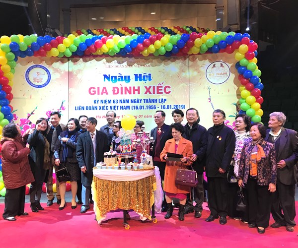 Hội ngộ xúc động của các thế hệ nghệ sĩ xiếc Việt Nam - Anh 5