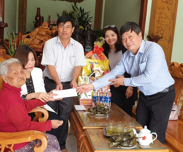 Hoạt động xã hội, tình nghĩa, từ thiện dịp Tết Kỷ Hợi 2019 của Công đoàn Bộ VHTTDL - Anh 1