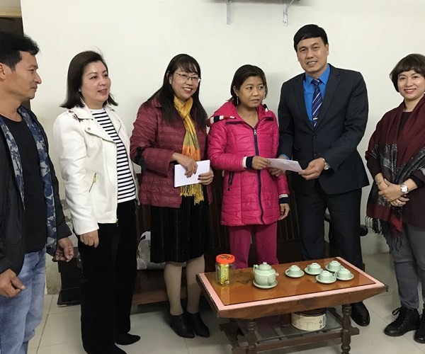 Hoạt động xã hội, tình nghĩa, từ thiện dịp Tết Kỷ Hợi 2019 của Công đoàn Bộ VHTTDL - Anh 2