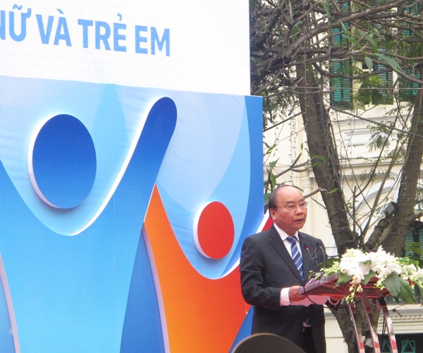 Thủ tướng:  Lấy hạnh phúc và sự an toàn của phụ nữ, trẻ em làm mục tiêu hành động - Anh 2