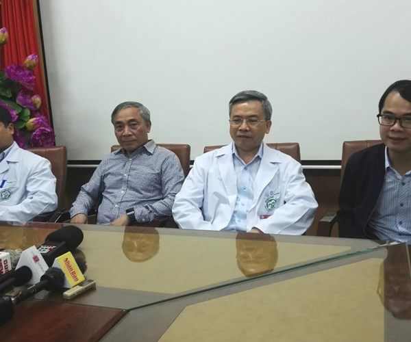 Bác sĩ phát ngôn vụ chùa Ba Vàng xin lỗi người dân, các thầy cô và đồng nghiệp - Anh 1