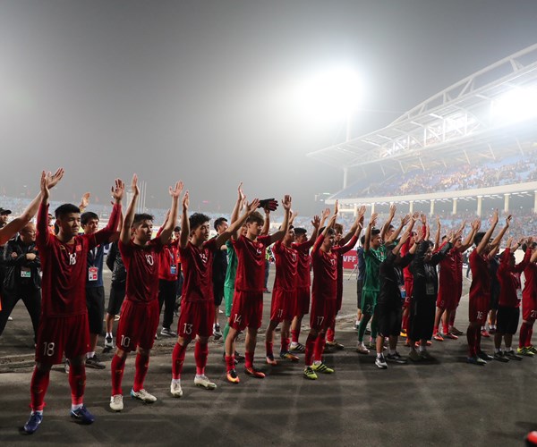Thang dam 4-0 Thai Lan, U23 Viet Nam gianh ve du VCK Giai U23 chau A - Anh 4