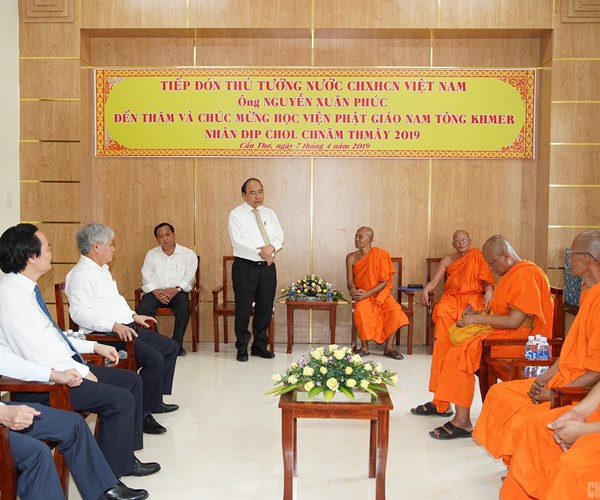 Luôn tạo điều kiện cho đồng bào có đạo thực hiện tốt việc tu hành chân chính - Anh 2