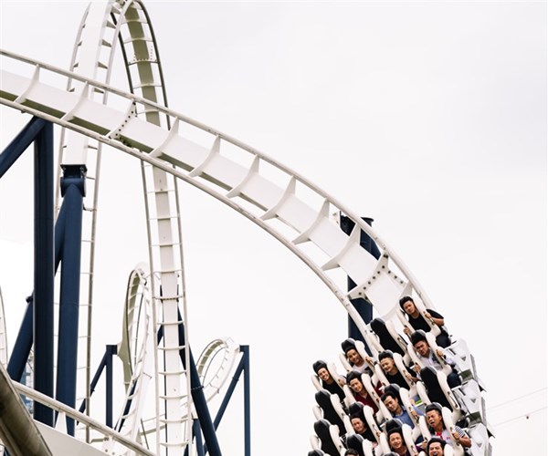 10.000 ly trà sữa miễn phí dành tặng du khách mua vé chơi công viên Rồng tại Hạ Long - Anh 2