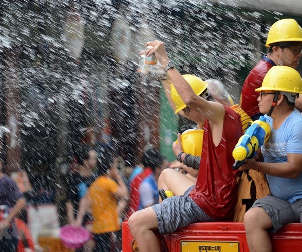 Khám phá nét đặc sắc trong văn hóa lễ hội của Đất nước triệu voi - Anh 1
