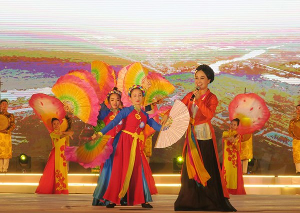 Hải Phòng: Liên hoan du lịch “Đồ Sơn- Miền di sản” - Anh 2