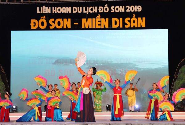 Hải Phòng: Liên hoan du lịch “Đồ Sơn- Miền di sản” - Anh 3