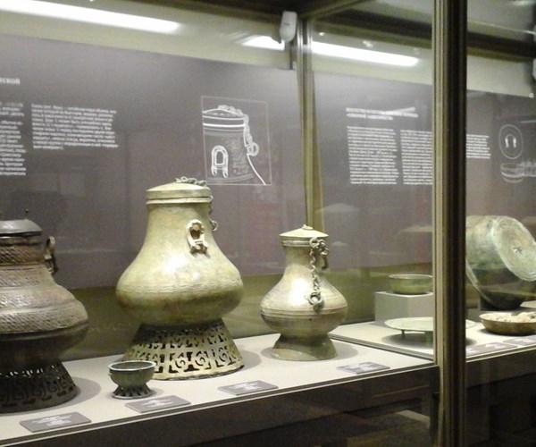 Thủ tướng Nguyễn Xuân Phúc thăm Triển lãm “Những nền văn hoá cổ Việt Nam” tại St.Petersburg - Anh 4