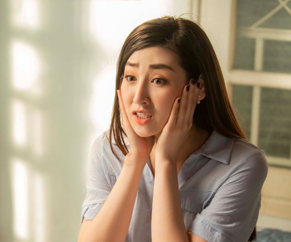 A Hau Tu Anh bat ngo tai xuat sau sinh trong ao tu than – Nghi van lan san dien anh? - Anh 7