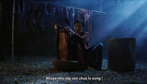 Á hậu Tú Anh khiến cư dân mạng 