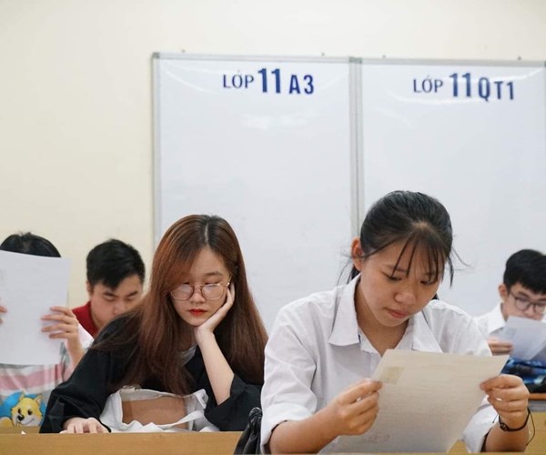 Hôm nay, gần 900.000 thí sinh làm thủ tục dự thi THPT quốc gia 2019 - Anh 3