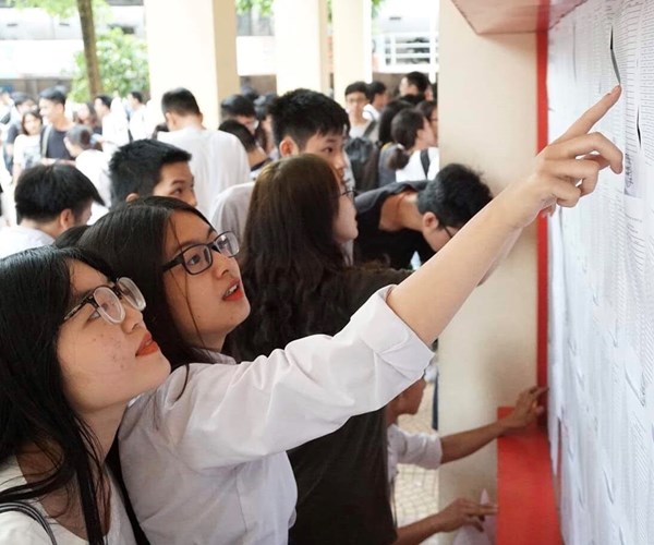 Hôm nay, gần 900.000 thí sinh làm thủ tục dự thi THPT quốc gia 2019 - Anh 2