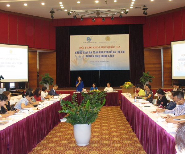Hội thảo khoa học quốc gia “Không gian an toàn cho phụ nữ và trẻ em – Khuyến nghị chính sách” - Anh 1