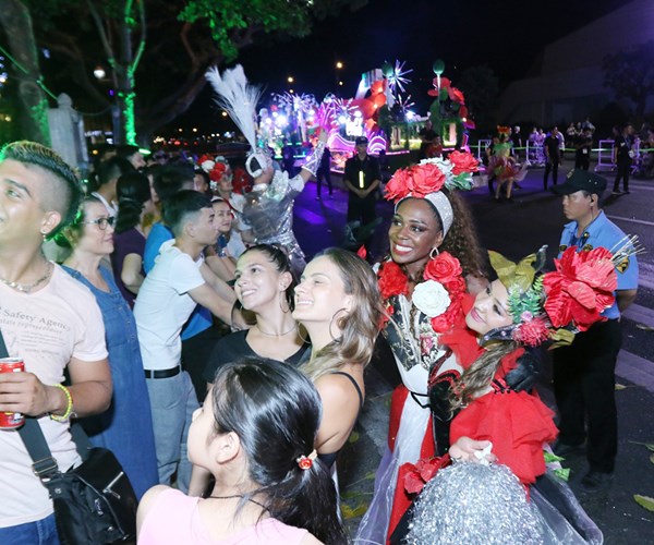 Le hoi carnival duong pho– DIFF 2019- dem thu 5 cuong nhiet - Anh 7