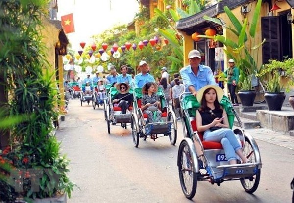 Phát triển du lịch trực tuyến - Cuộc chơi đầy thử thách - Anh 2