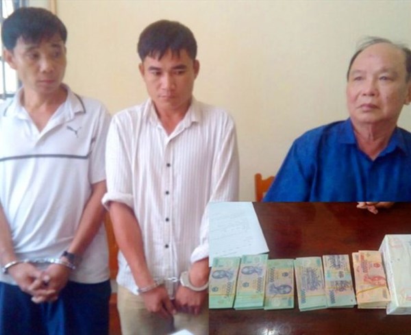 Bắt 3 đối tượng vận chuyển heroin từ Thanh Hóa ra Hà Nội tiêu thụ - Anh 1