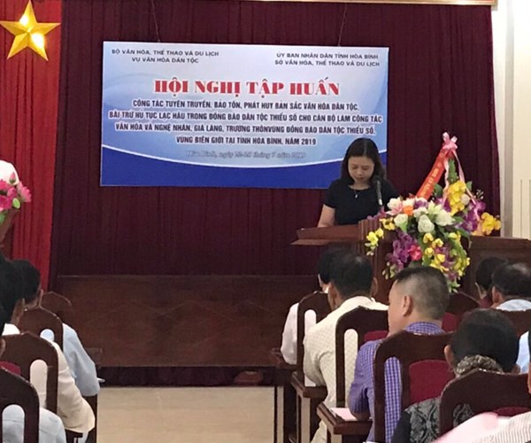 Tập huấn công tác tuyên truyền bảo tồn, phát huy bản sắc văn hóa dân tộc - Anh 2