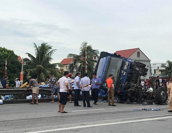 Hải Dương khởi tố bị can lái xe gây ra tai nạn khiến 5 người tử vong - Anh 1
