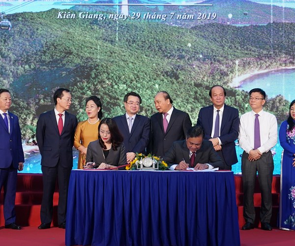Thủ tướng: Không được 'bê tông hóa' Phú Quốc - Anh 2