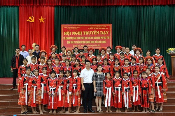 Bộ VHTTDL: Bảo tồn, phát huy giá trị văn hóa phi vật thể dân tộc Cờ Lao và Pà Thẻn - Anh 1