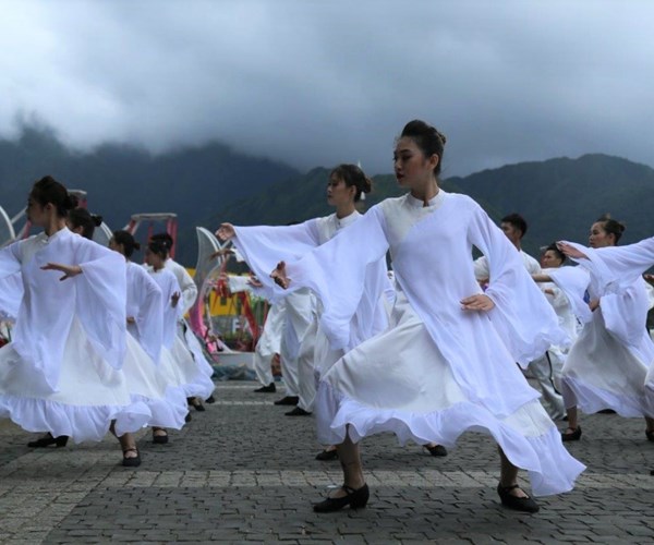 Âm nhạc trong show Vũ điệu trên mây- một sự thể nghiệm táo bạo - Anh 1