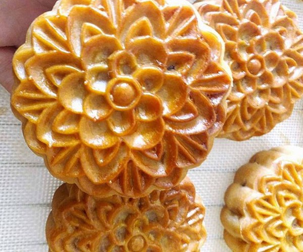 Cách chọn bánh Trung thu an toàn dịp Rằm tháng 8 - Anh 1