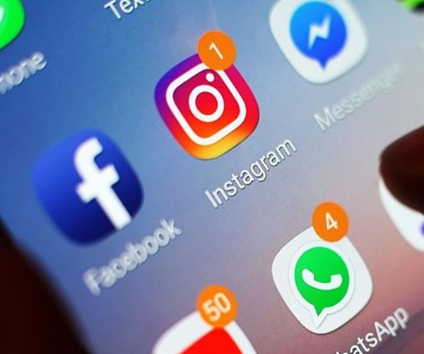 iPhone thu thập dữ liệu cá nhân trong lúc người dùng ngủ - Anh 1