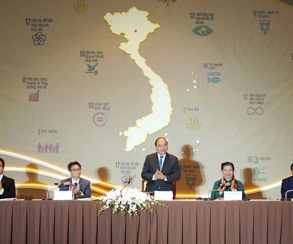 “Vì một thập niên phát triển bền vững hơn” - Anh 1