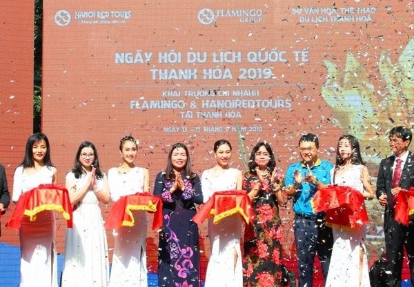 Hàng nghìn tour không lợi nhuận được bán tại Ngày hội du lịch quốc tế Thanh Hóa 2019 - Anh 1