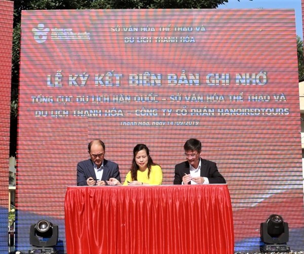 Hàng nghìn tour không lợi nhuận được bán tại Ngày hội du lịch quốc tế Thanh Hóa 2019 - Anh 2