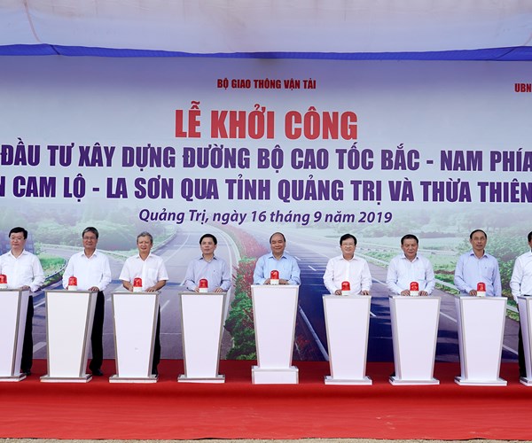Thủ tướng: Tuyến đầu tiên của cao tốc Bắc-Nam phía Đông phải là hình mẫu - Anh 2