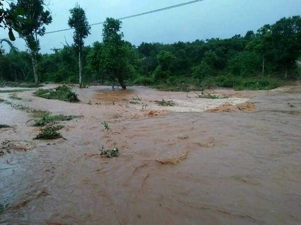 Nam Trung Bộ, Tây Nguyên và Nam Bộ tiếp tục mưa giông, đề phòng lũ quét và sạt lở đất - Anh 1