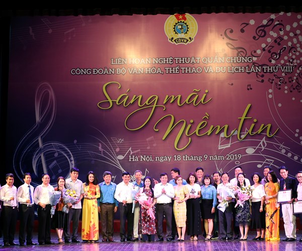 Liên hoan nghệ thuật quần chúng Công đoàn Bộ VHTTDL: Bất ngờ và ấn tượng - Anh 3