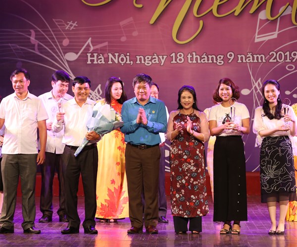 Liên hoan nghệ thuật quần chúng Công đoàn Bộ VHTTDL: Bất ngờ và ấn tượng - Anh 2