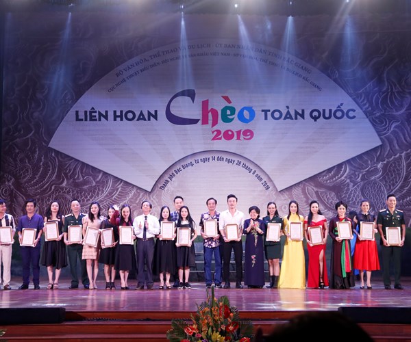 Bế mạc Liên hoan chèo toàn quốc 2019: Tôn vinh nghệ thuật chèo truyền thống - Anh 5