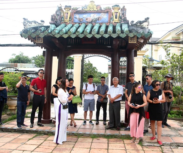 Theo dấu chân “Người tình” ở xứ Tây Đô - Anh 2